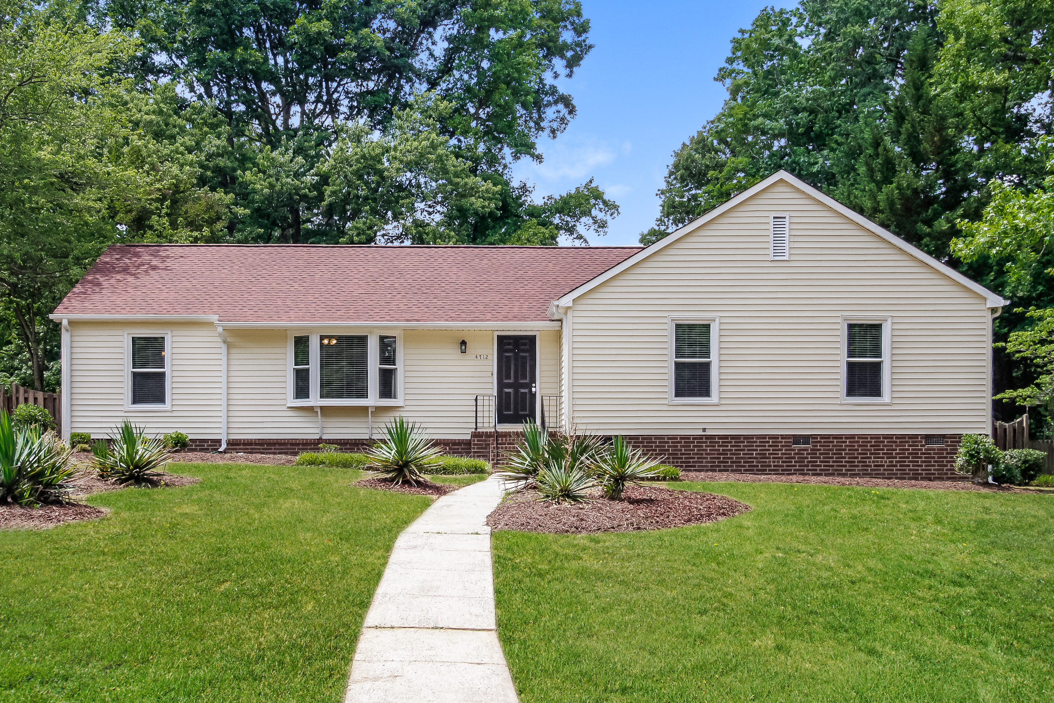 4712 BEECHCROFT DR GREENSBORO, NC 27407